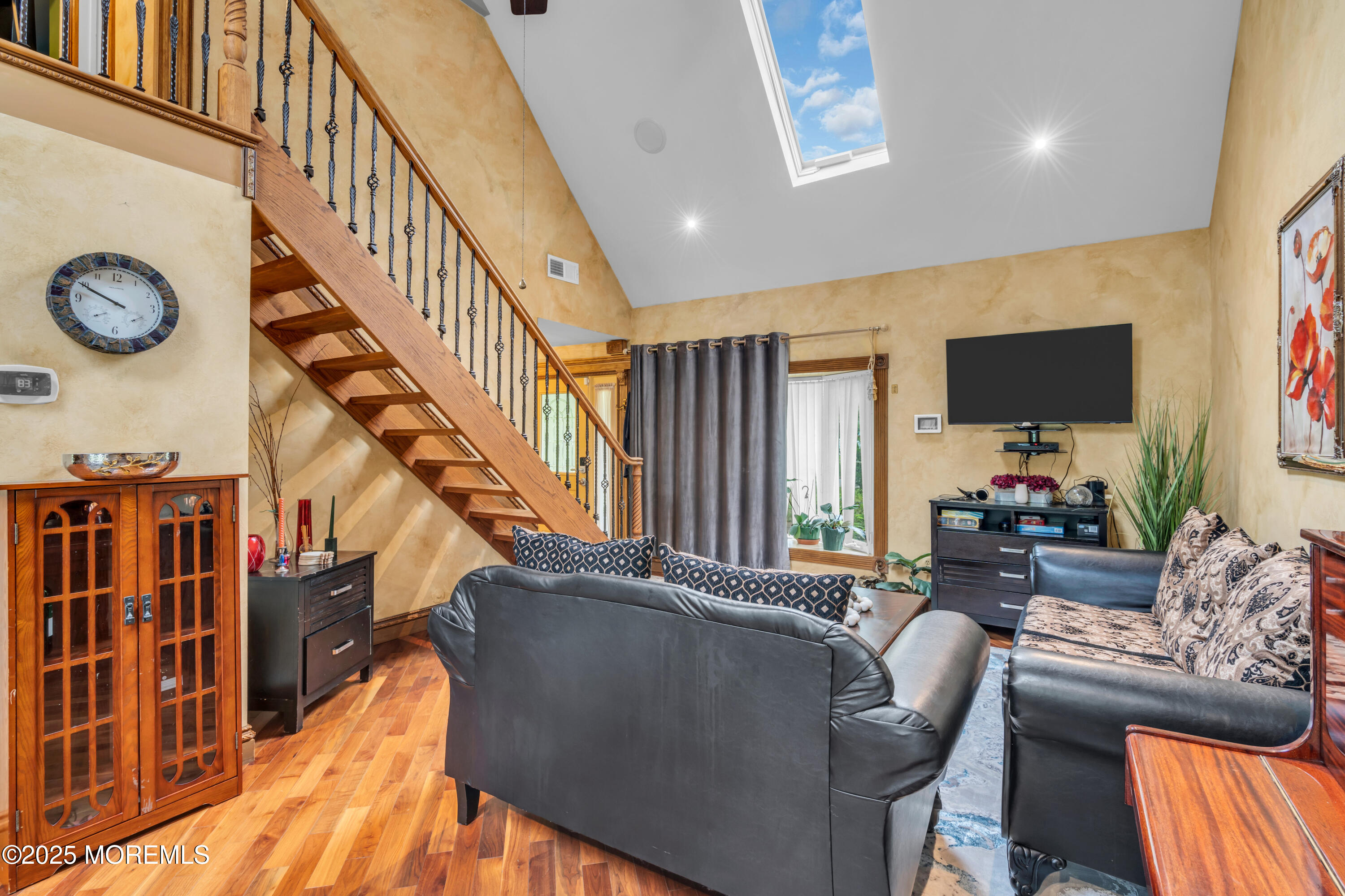 6 Hillcrest Road