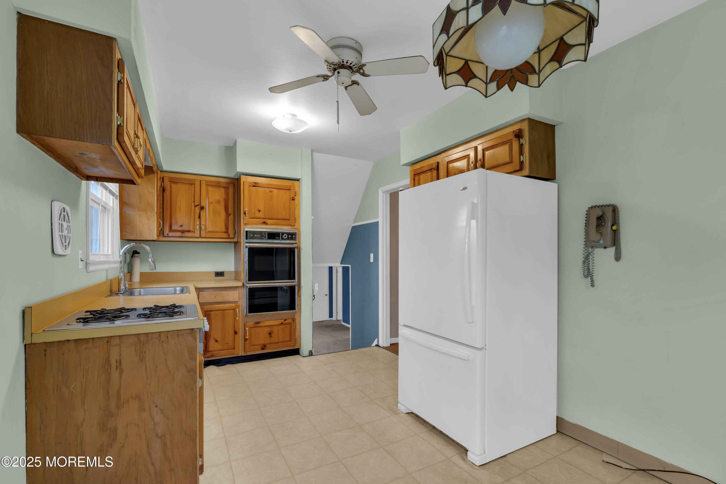 6 Claridge Drive, Middletown, New Jersey image 16