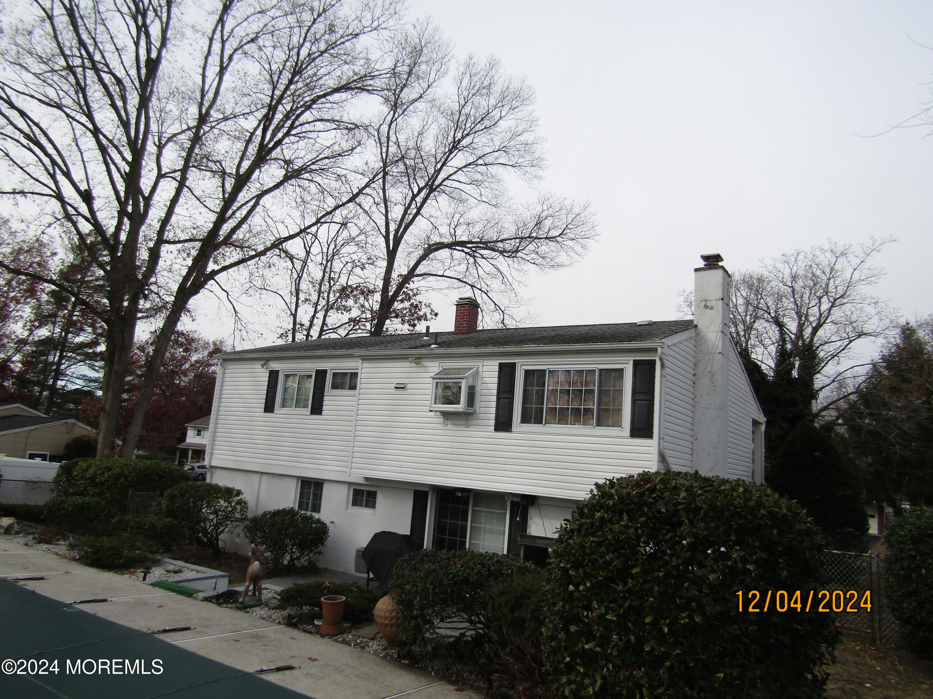 1023 Amethyst Drive, Toms River, New Jersey image 4