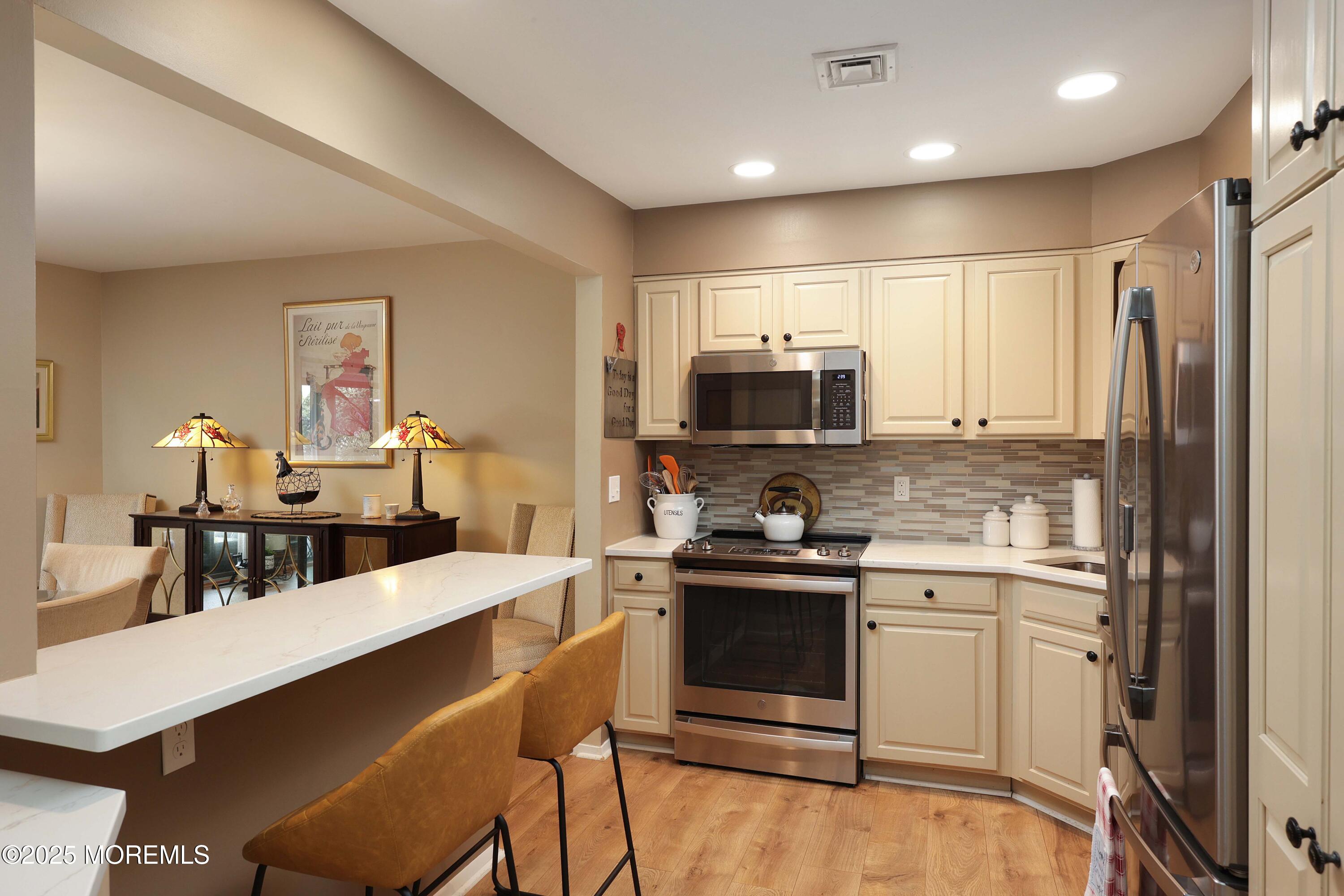 16 Claremont Court, Red Bank, New Jersey image 10