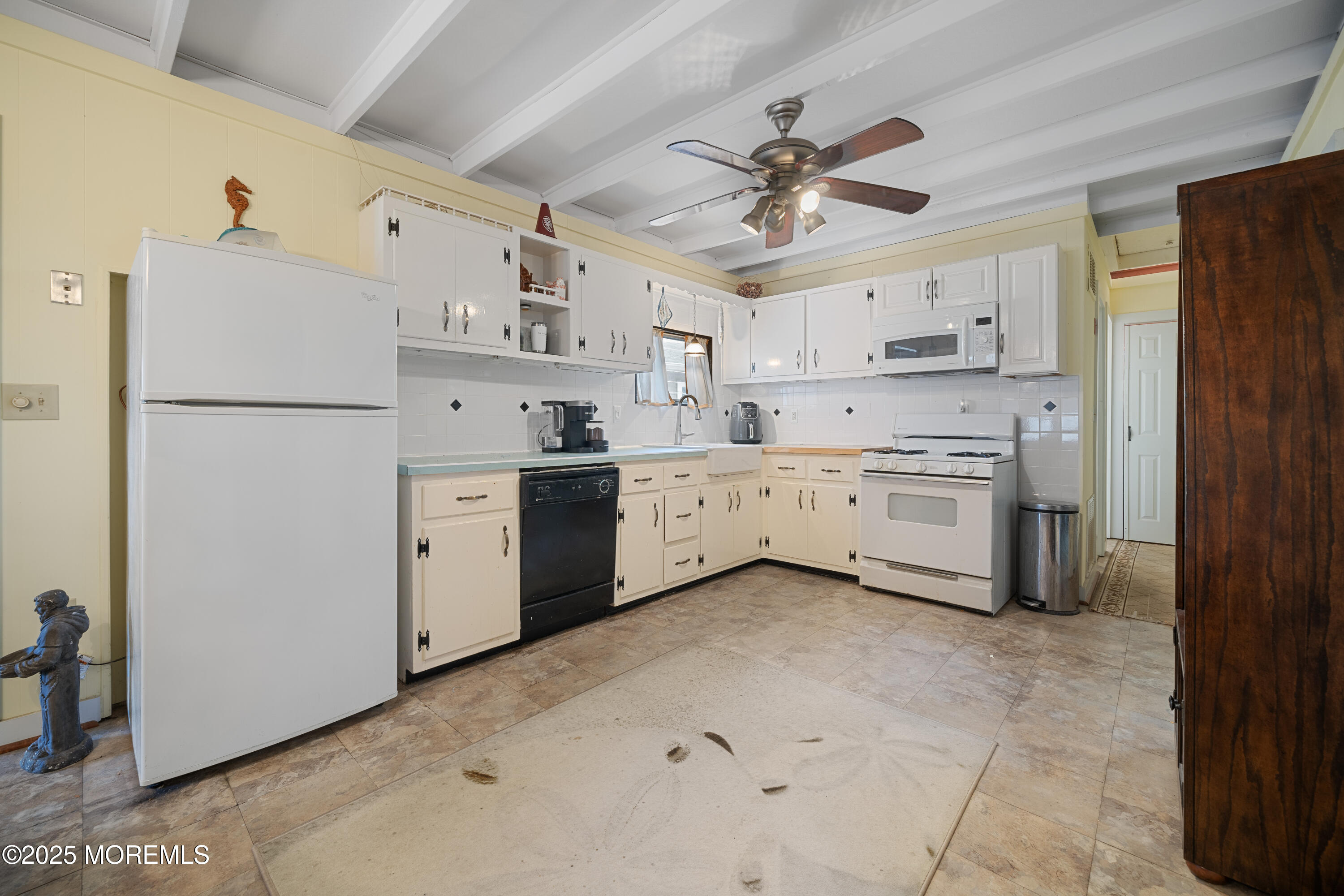 406 Hemlock Drive, Lanoka Harbor, New Jersey image 15