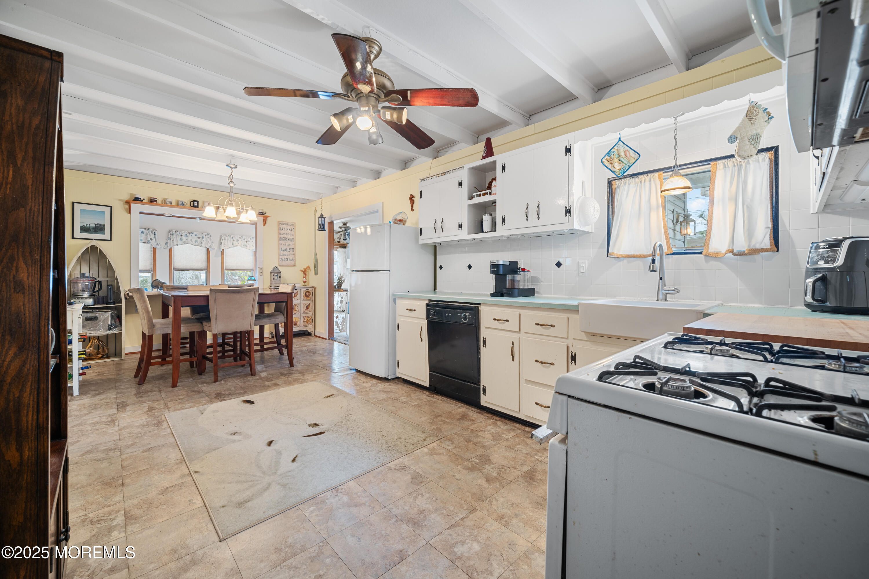 406 Hemlock Drive, Lanoka Harbor, New Jersey image 16