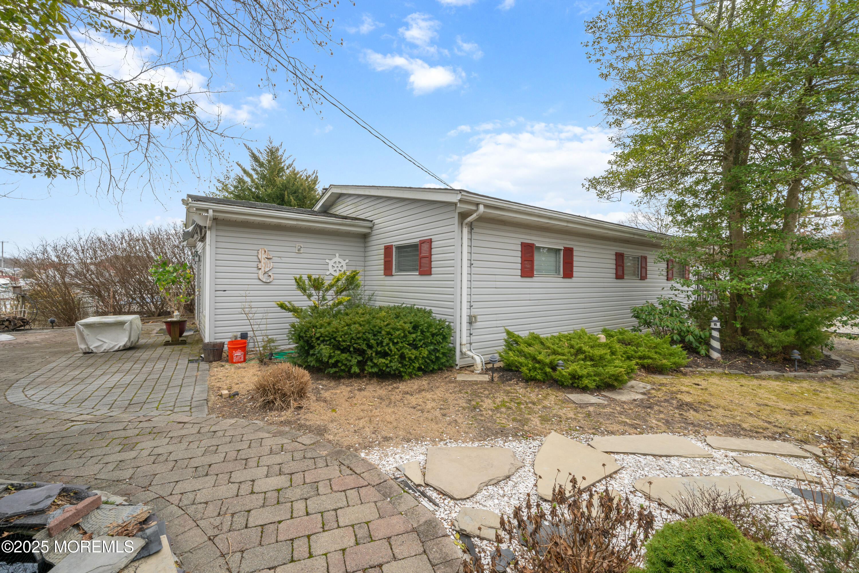 406 Hemlock Drive, Lanoka Harbor, New Jersey image 22