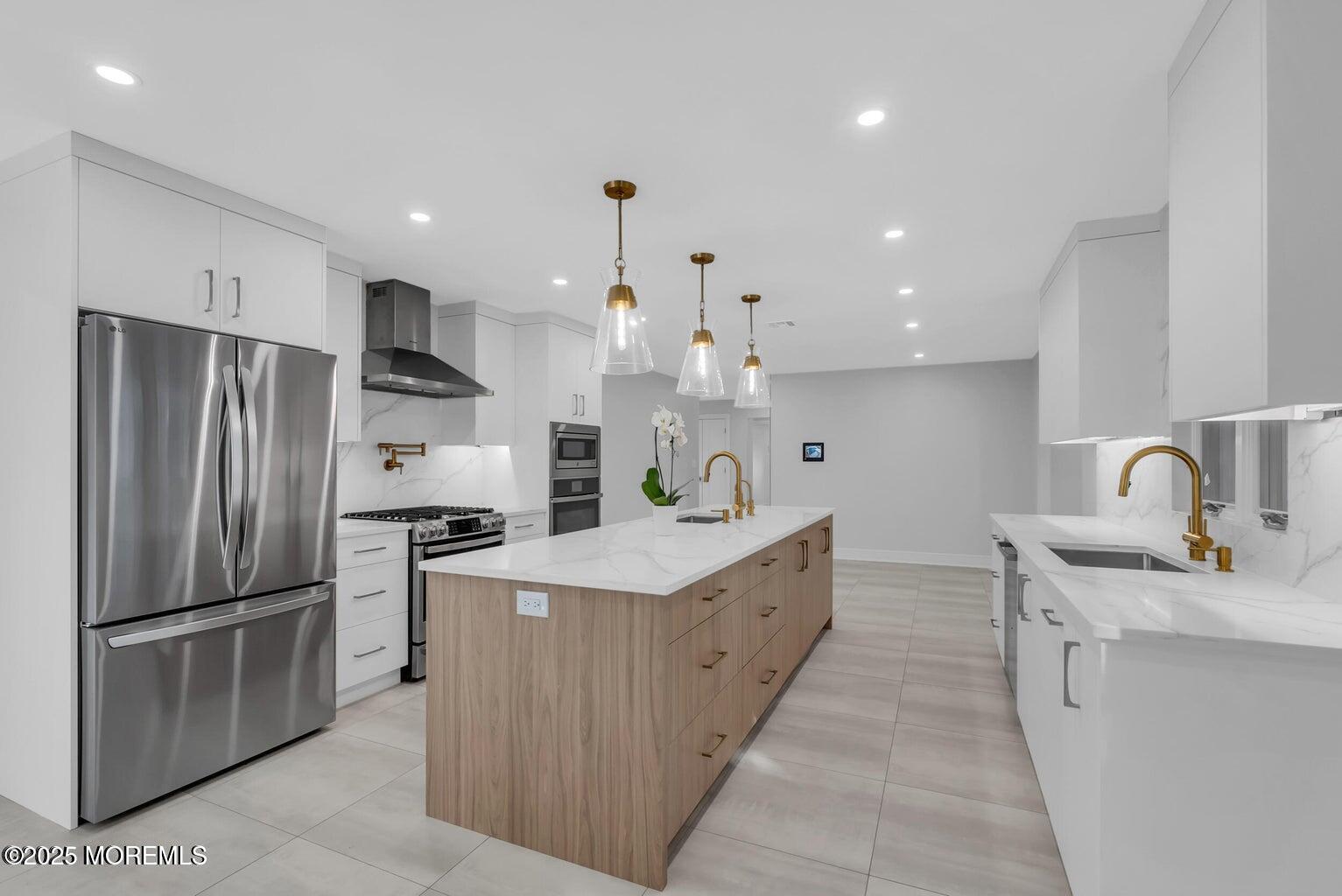 369 Norwood Avenue