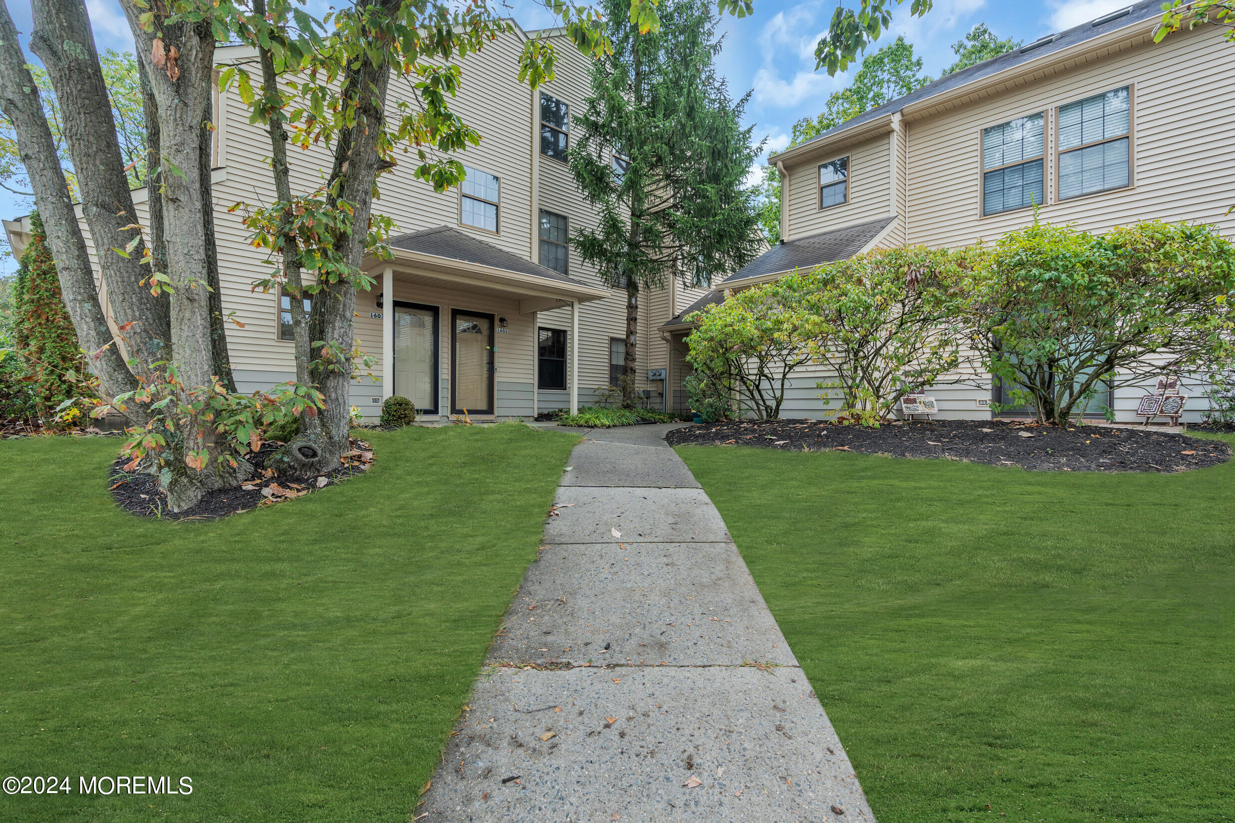 1605 Violet Lane, Jackson, New Jersey image 1