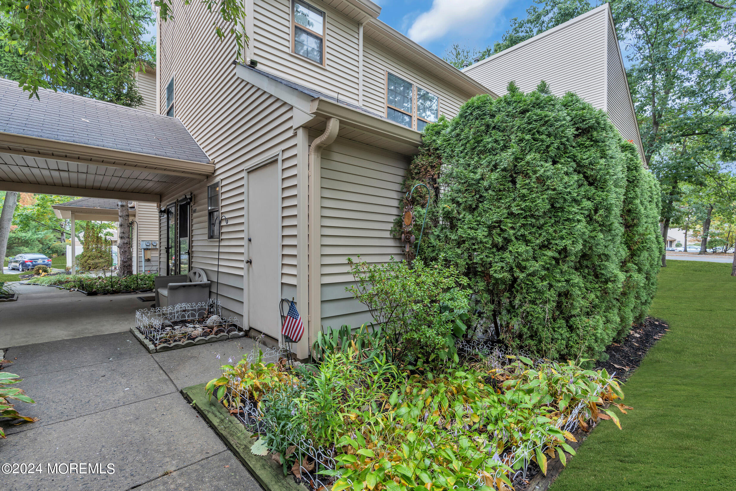 1605 Violet Lane, Jackson, New Jersey image 2