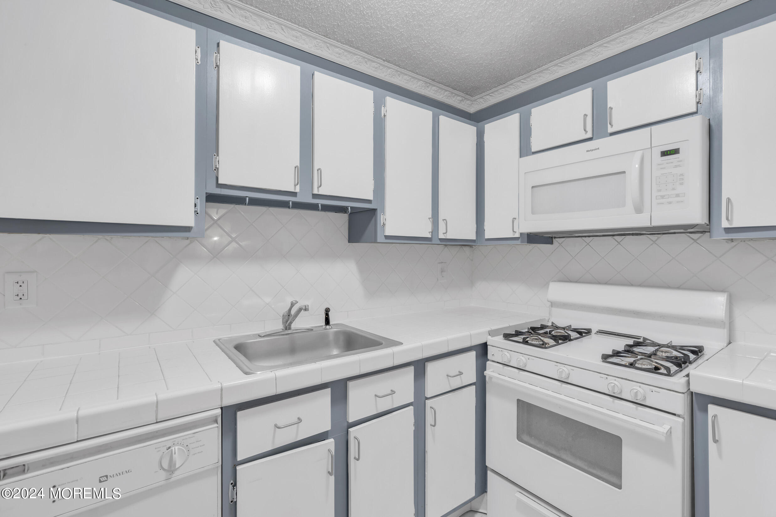 1605 Violet Lane, Jackson, New Jersey image 11