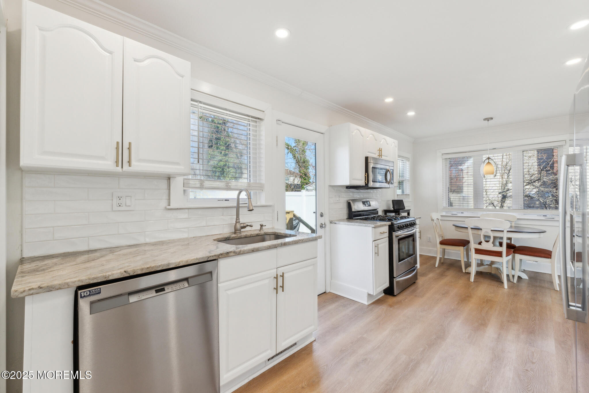 12 Twilight Place, Port Monmouth, New Jersey image 5