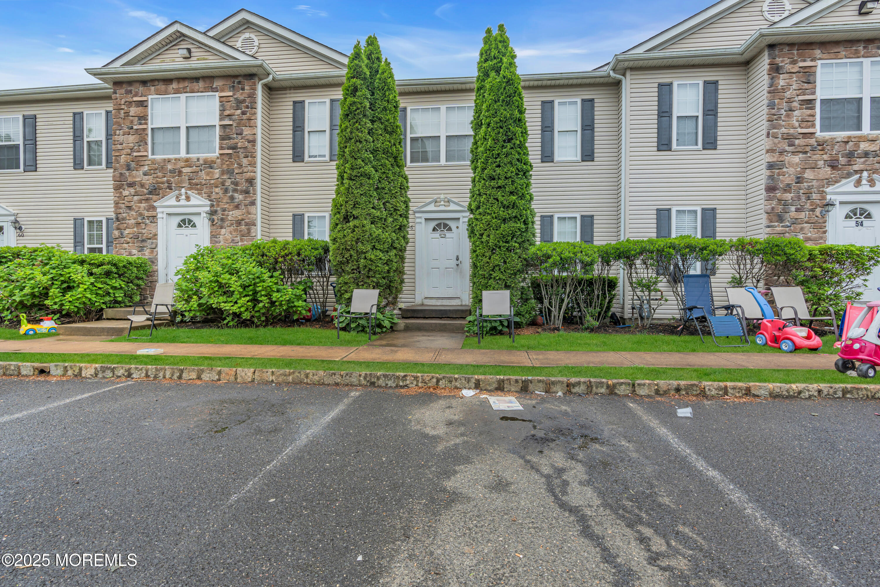 56 Aspen Court, Lakewood, New Jersey image 4