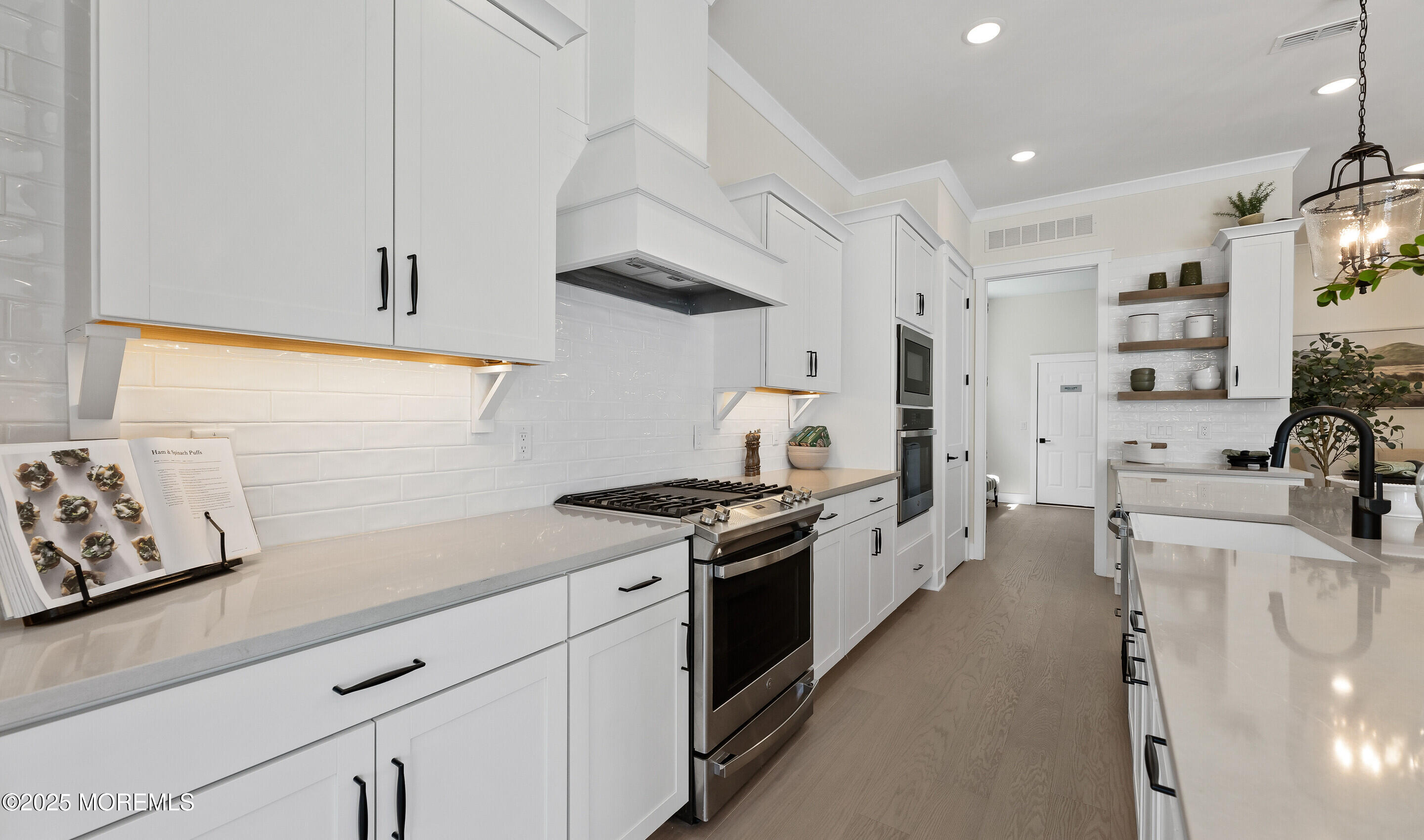 176 Route 33 #IBIZA, Manalapan, New Jersey image 38