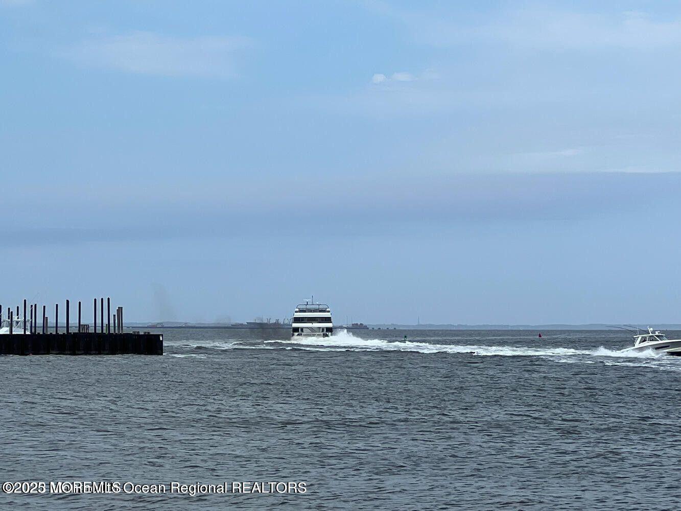 19 Gravelly Point Road, Highlands, New Jersey image 8