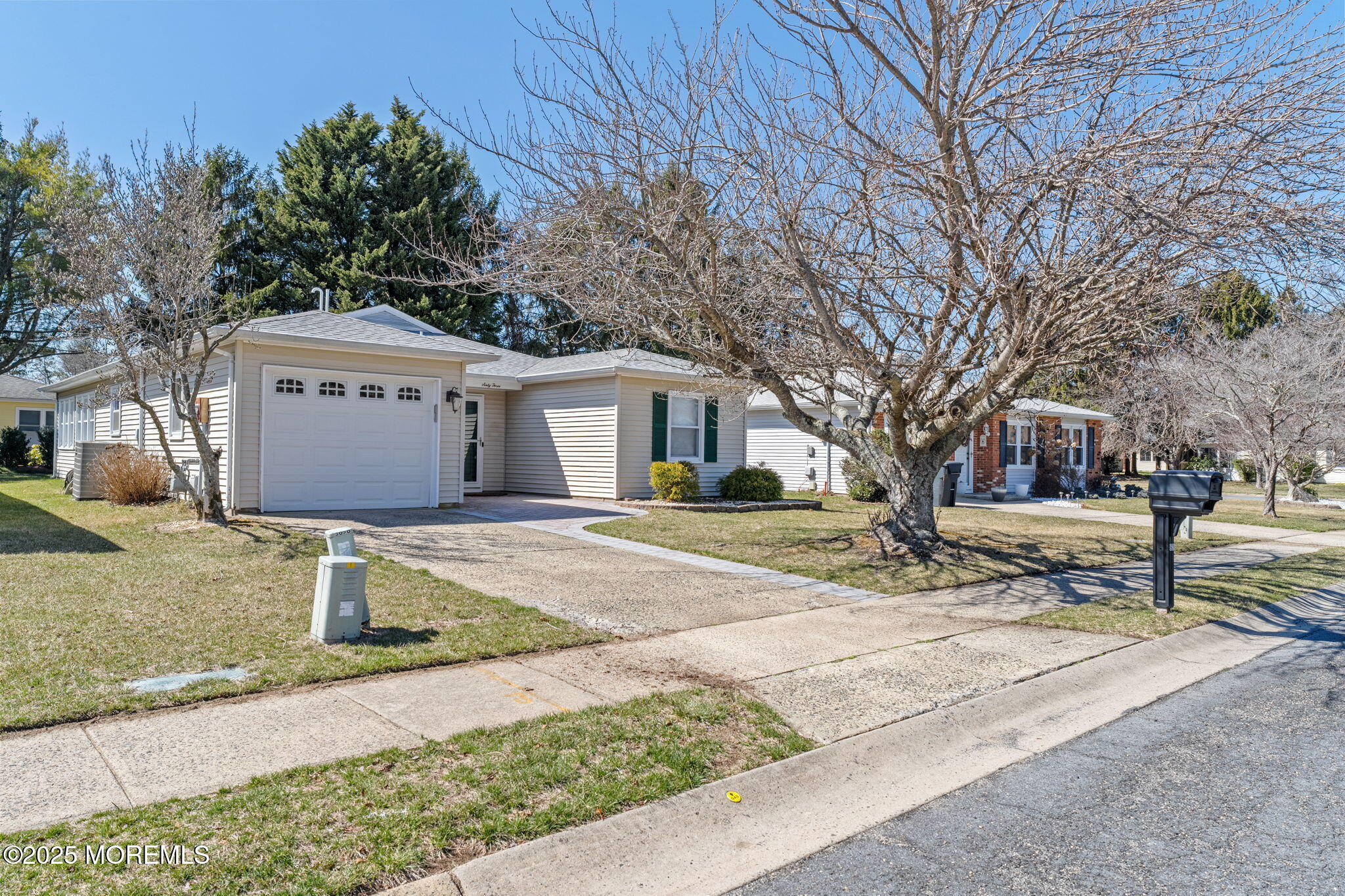 63 Lauren Lane, Brick, New Jersey image 1