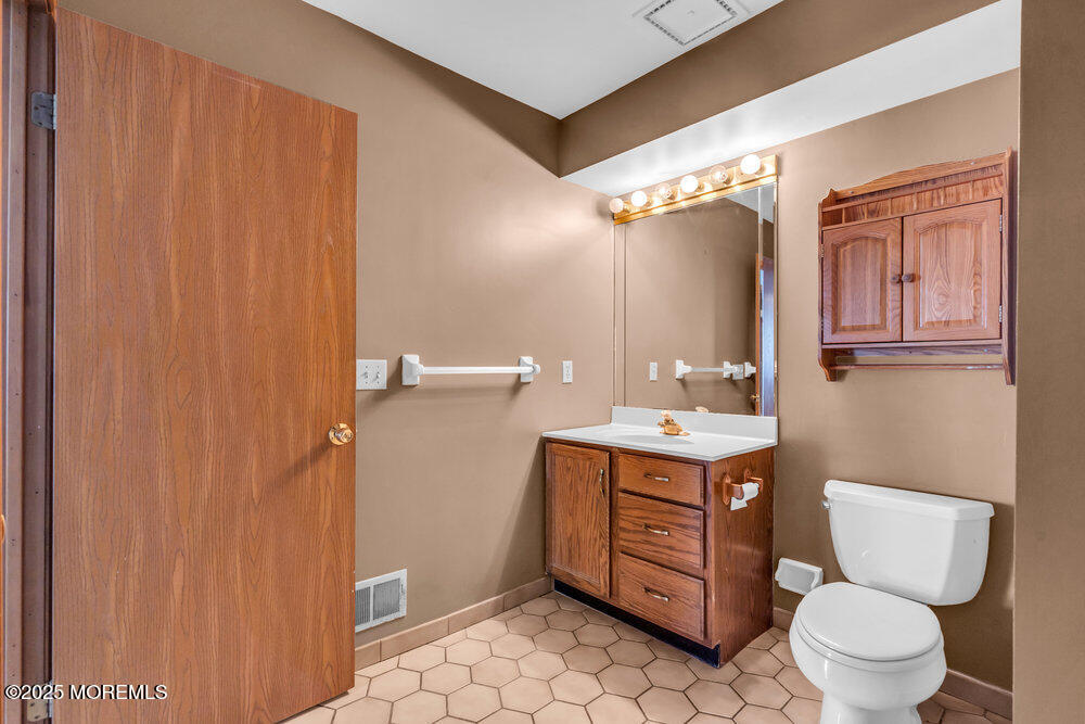 14 Emerald Drive #B, Barnegat, New Jersey image 29