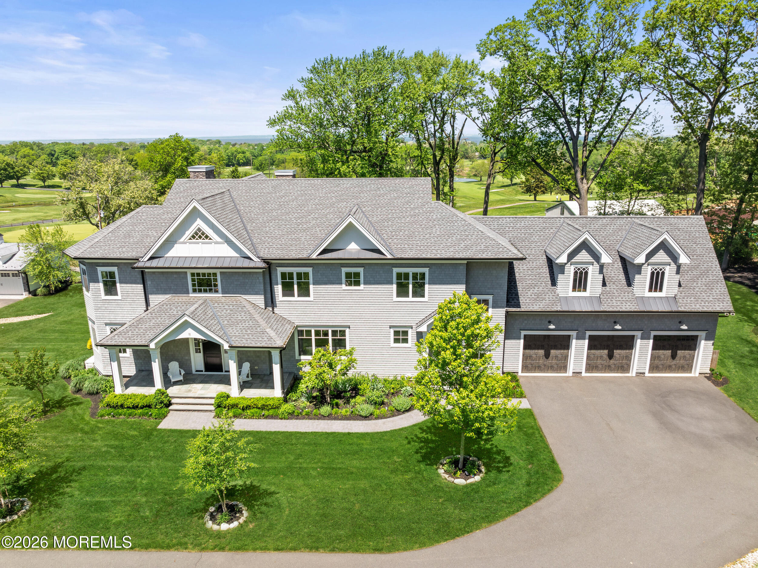 11 Beacon Hill Road