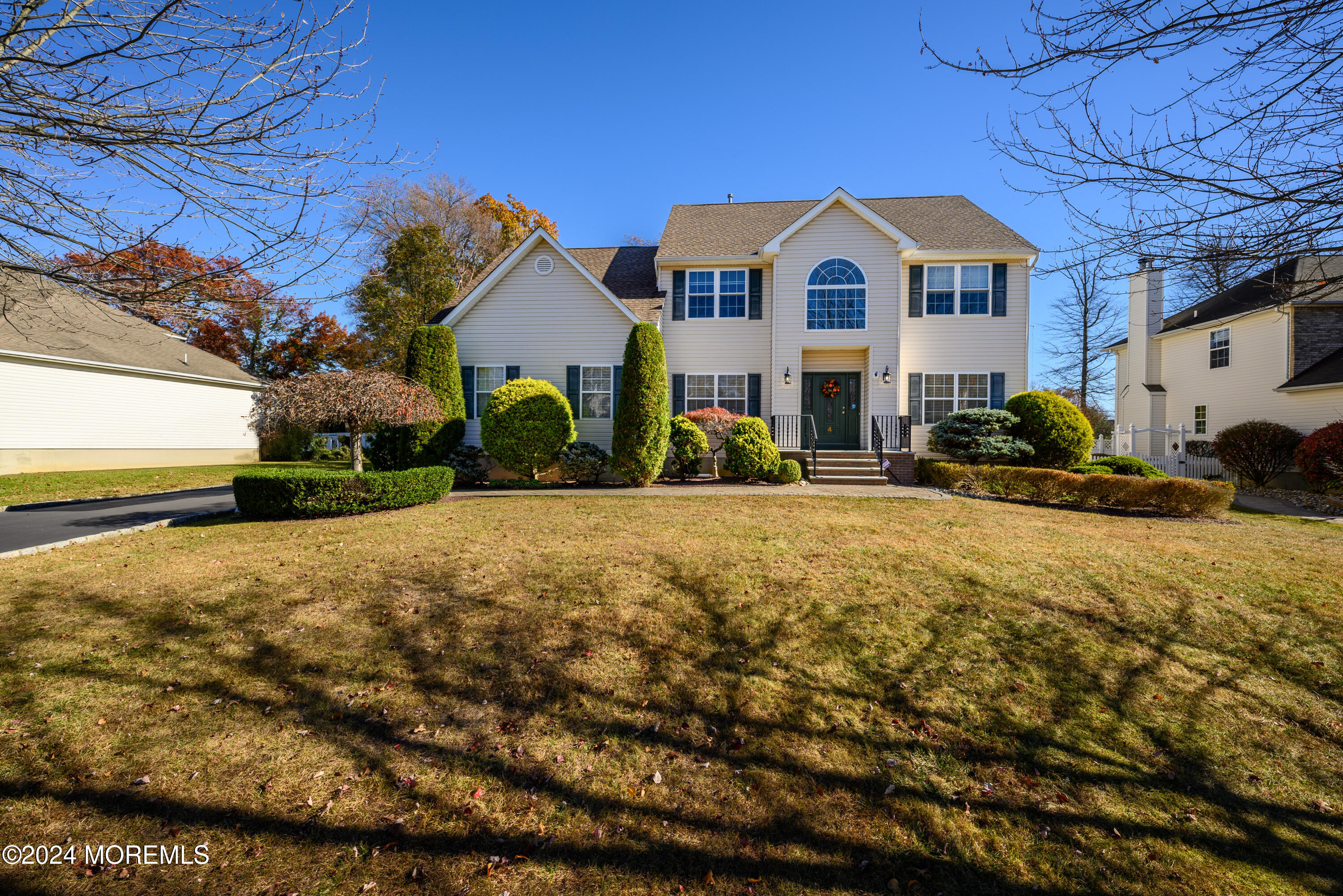 4 Sycamore Court, Monroe Township, New Jersey image 1