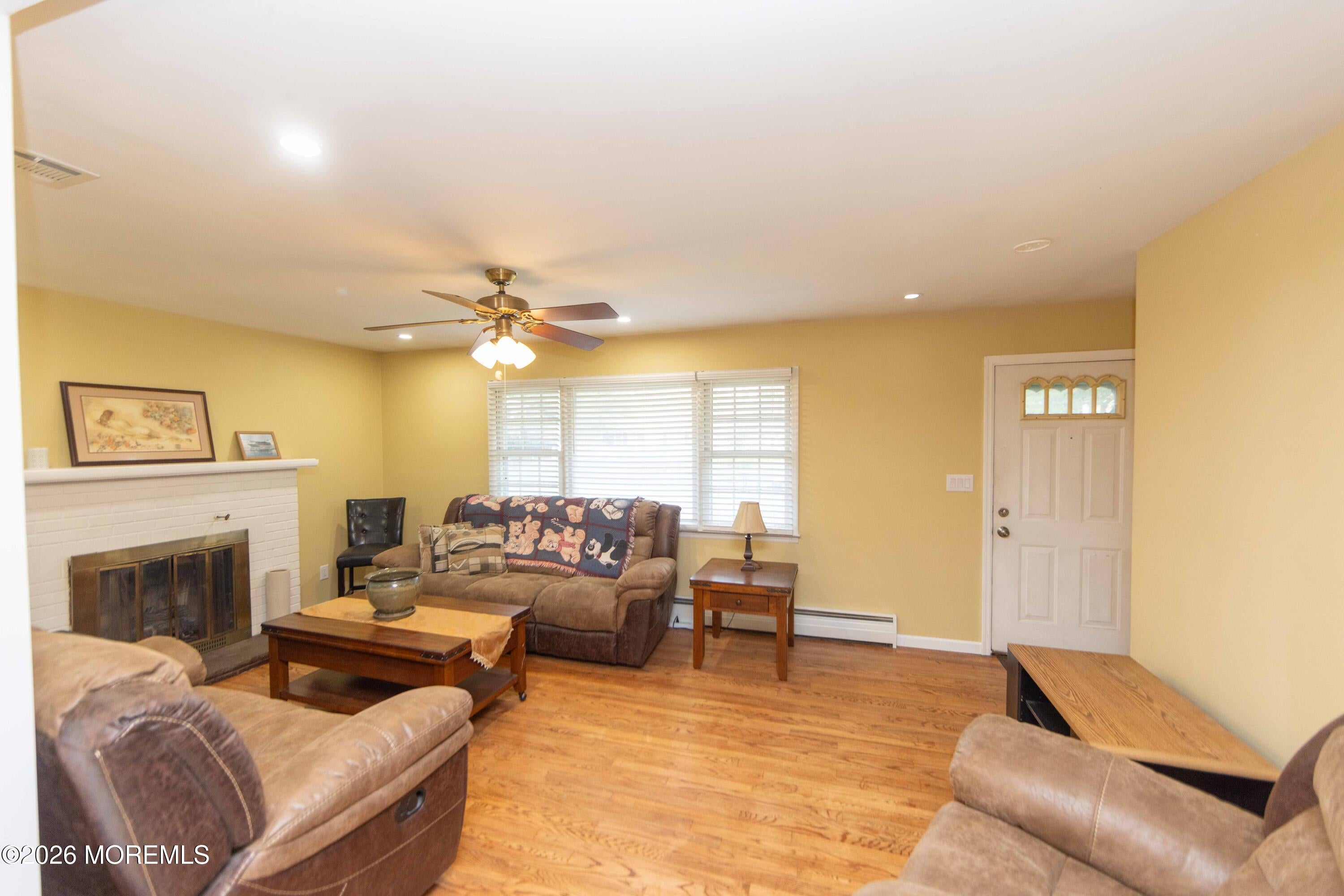 826 Bartlett Place