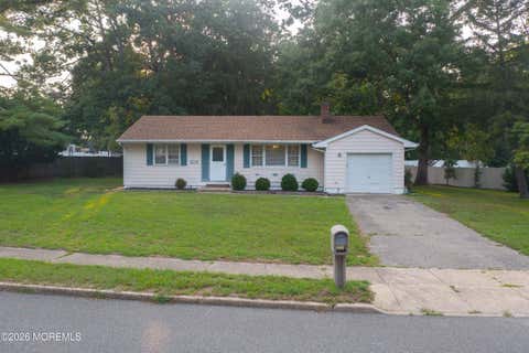 Homes For Sale - 826 Bartlett Place<br/> Ocean County, Toms River, NJ 08753