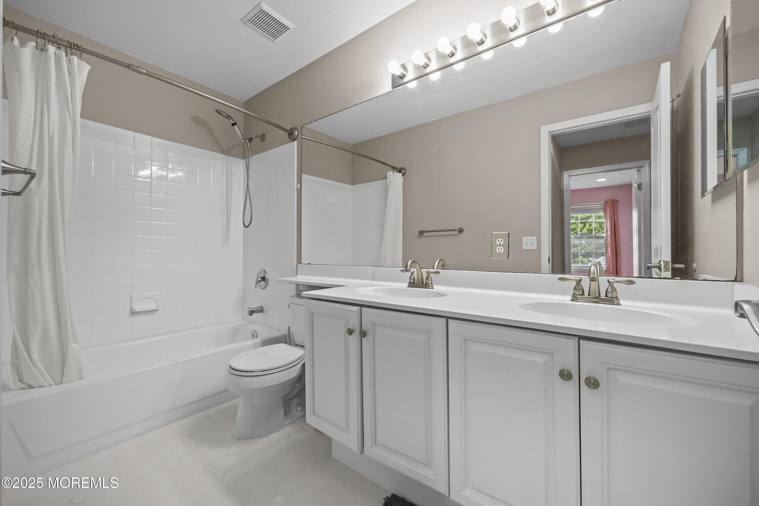 60 Bernadette Road, Morganville, New Jersey image 23