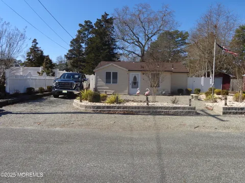 MLS: 22506840
