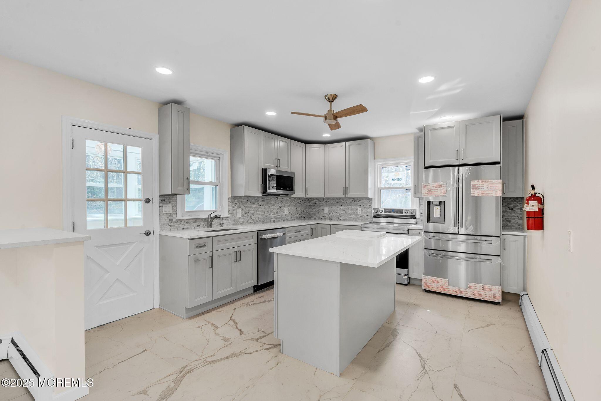 6 Laurel Lane, Englishtown, New Jersey image 5