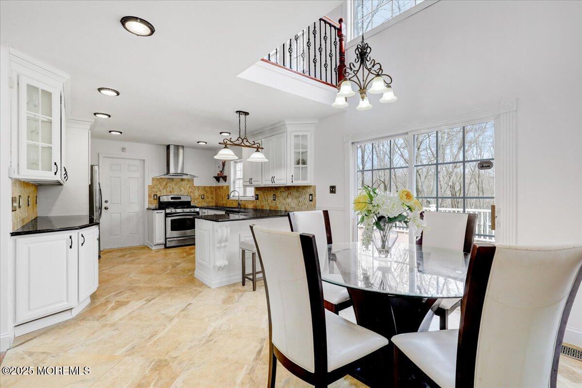 72 Reids Hill Road, Morganville, New Jersey image 20