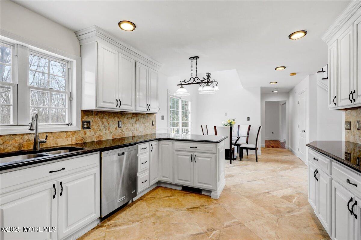 72 Reids Hill Road, Morganville, New Jersey image 22