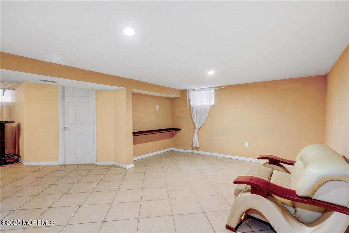 72 Reids Hill Road, Morganville, New Jersey image 37
