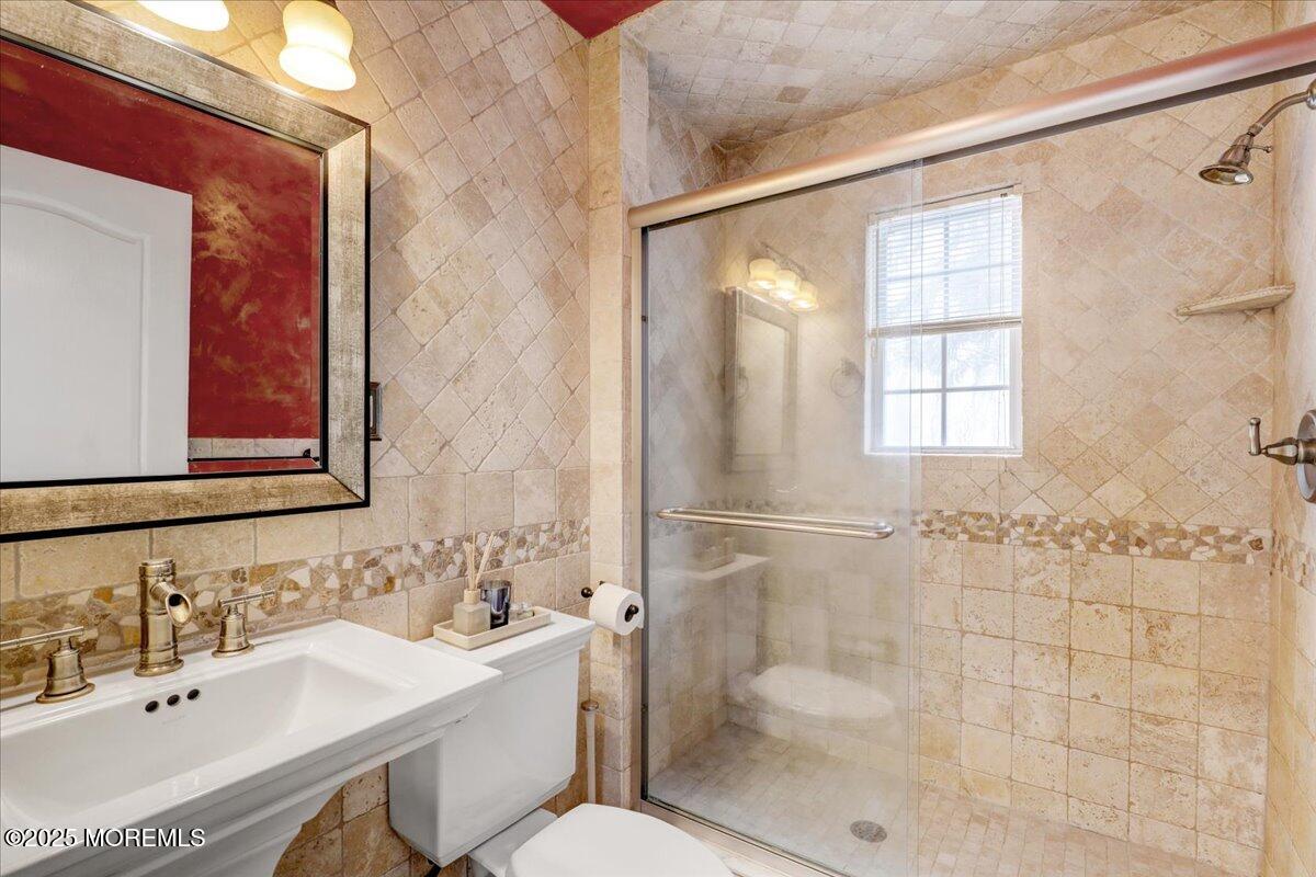 72 Reids Hill Road, Morganville, New Jersey image 24
