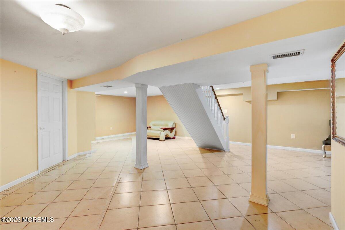 72 Reids Hill Road, Morganville, New Jersey image 36