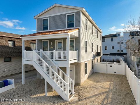 Photo of 2005 Long Beach Boulevard, Beach Haven, NJ 08008 (MLS # 22605621)