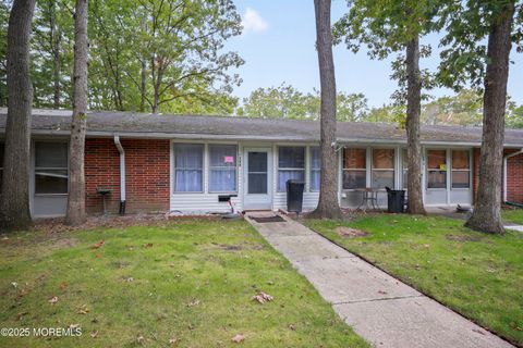 139B Farrington Court B Lakewood NJ 08701