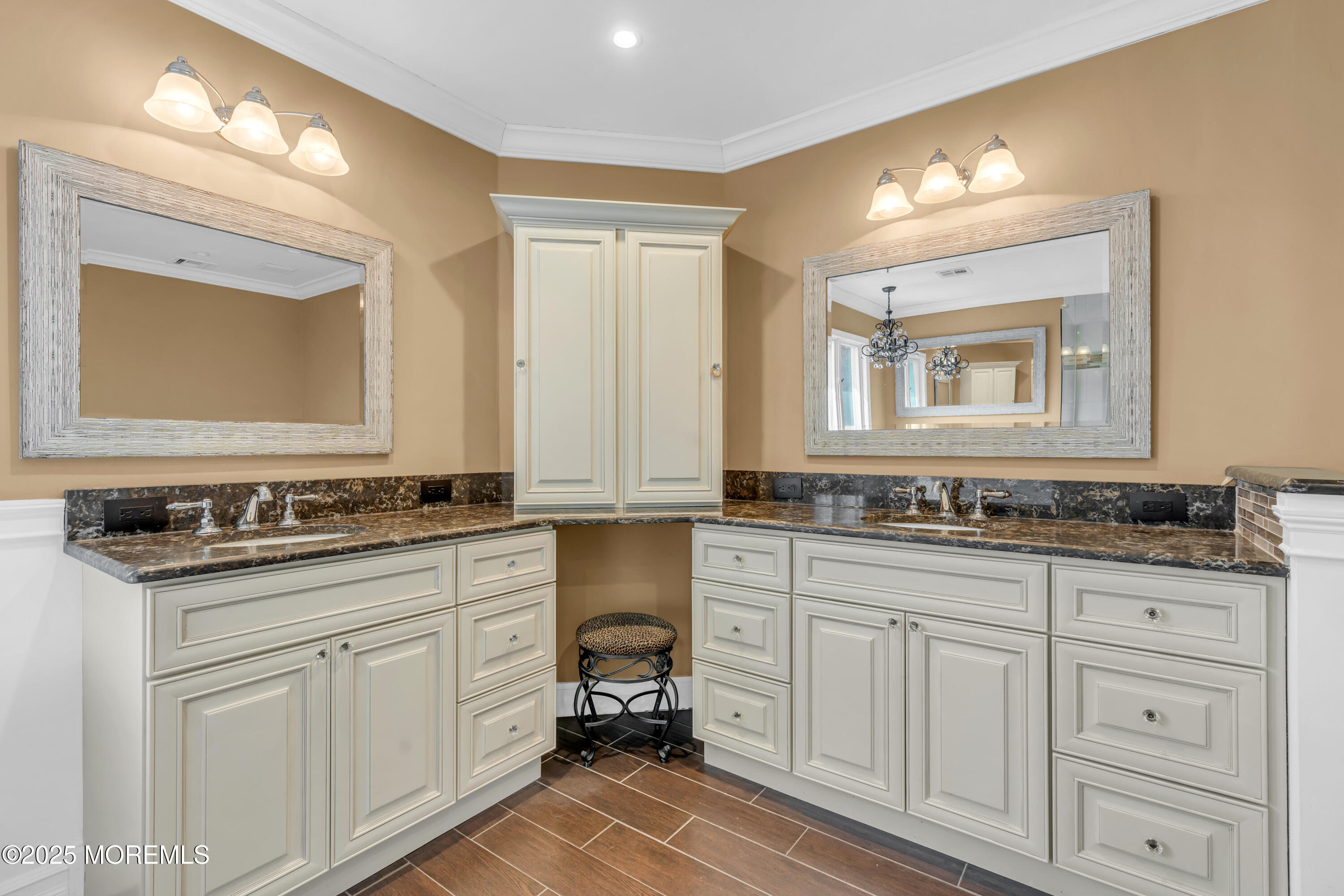 168 Pleasant Valley Road, Morganville, New Jersey image 43