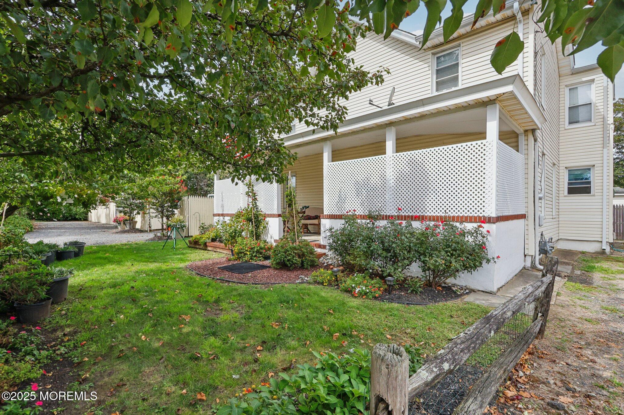 565-569 Joline Avenue