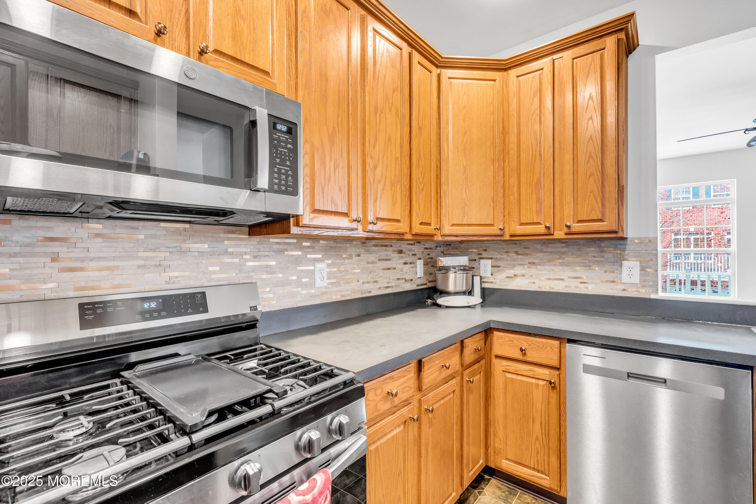8 Tottenham Court, Jersey City, New Jersey image 18