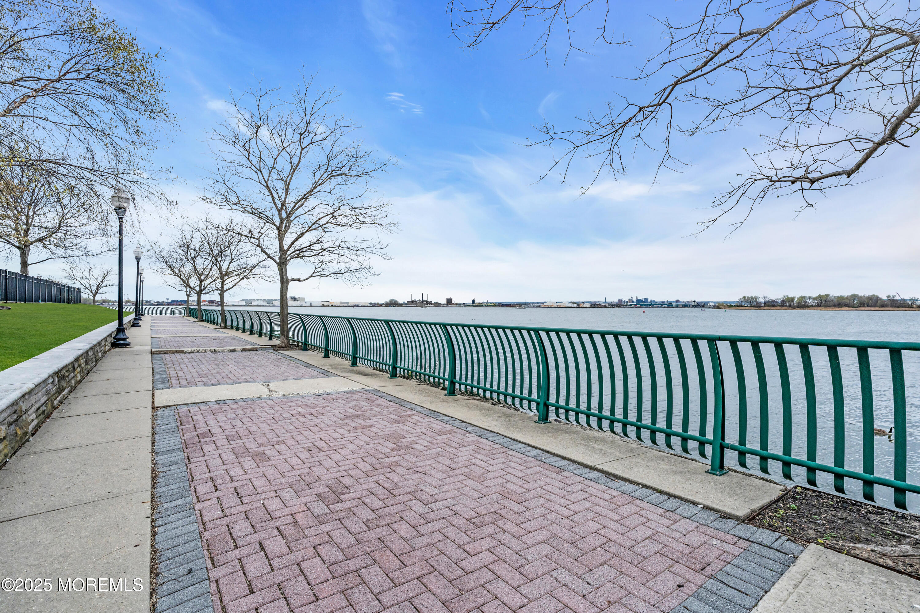 8 Tottenham Court, Jersey City, New Jersey image 30