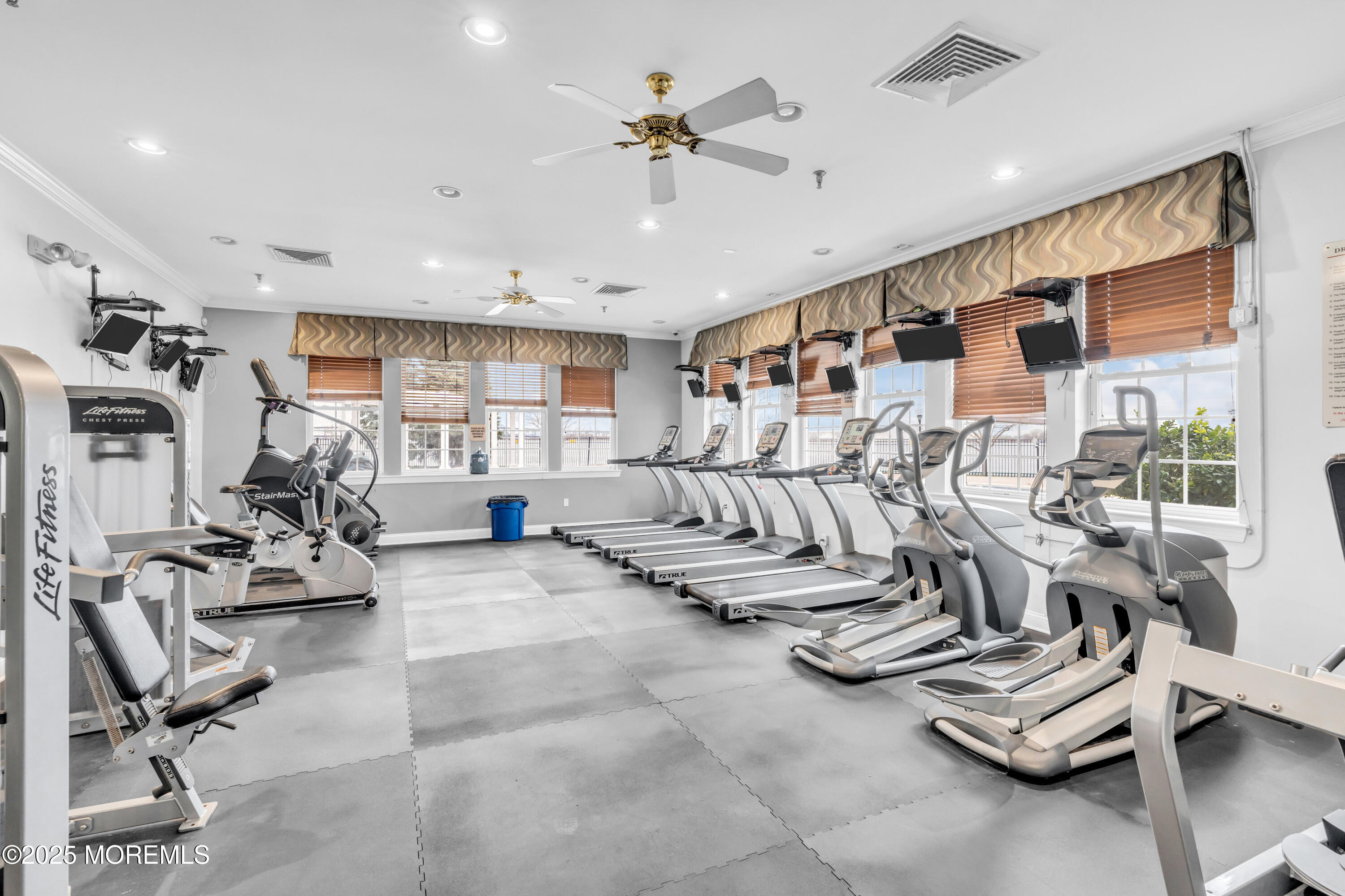 8 Tottenham Court, Jersey City, New Jersey image 27