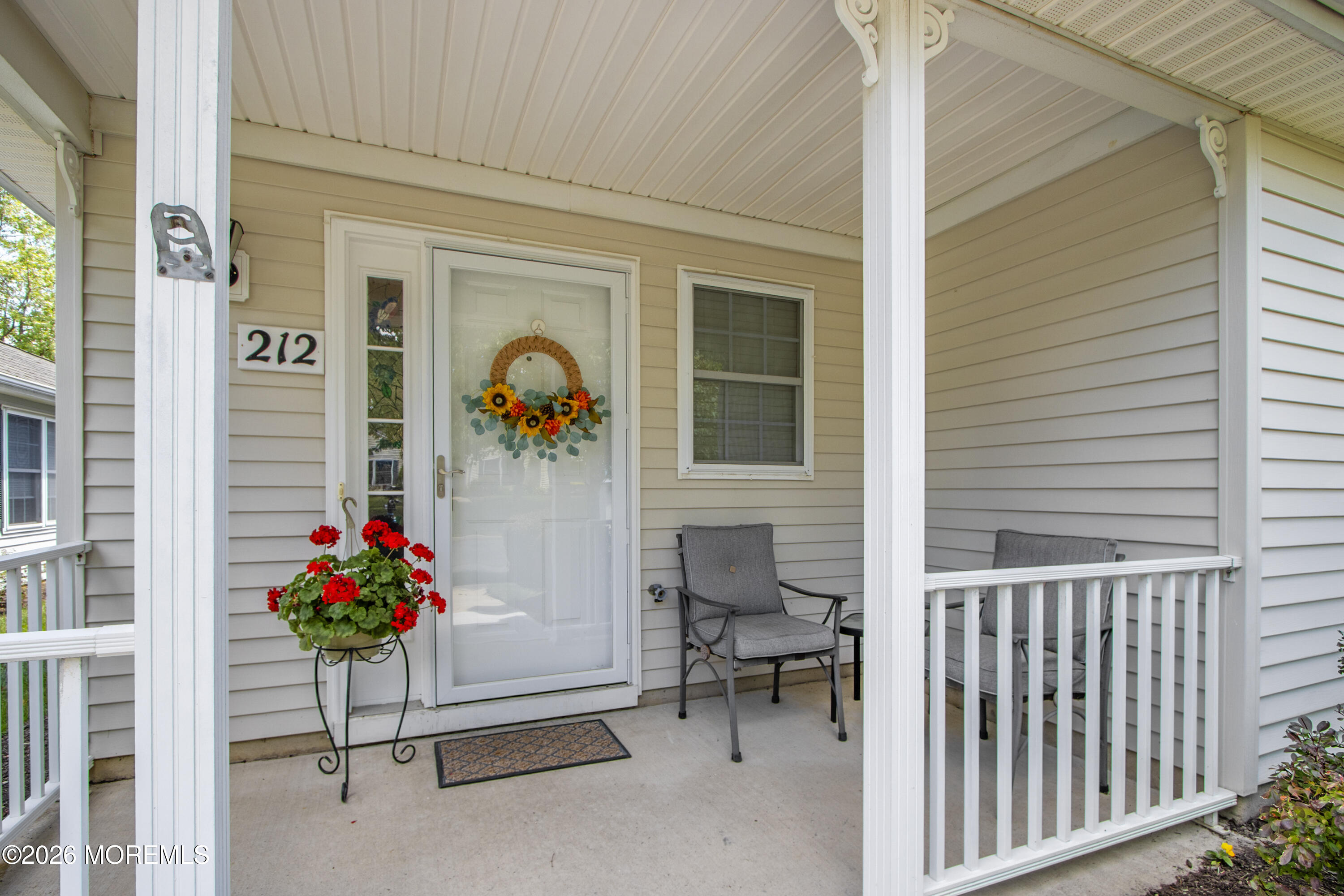 212 N Pondview Boulevard 212