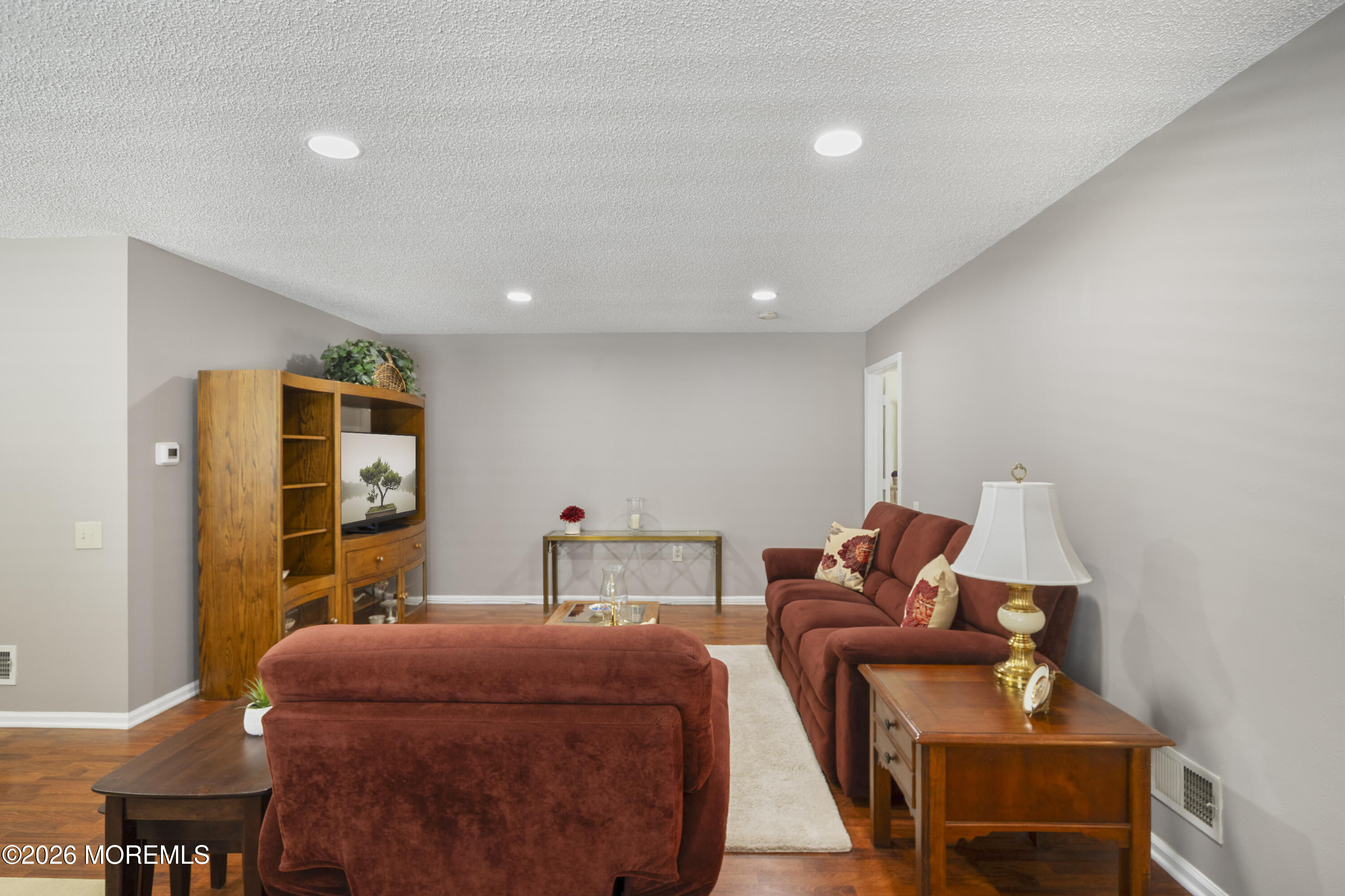 212 N Pondview Boulevard 212