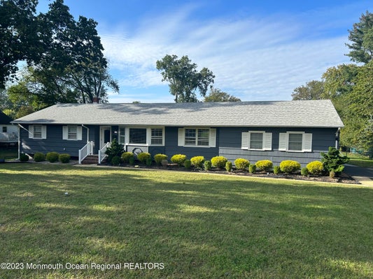 1 MICHAELS CT, OAKHURST, NJ 07755 - Image 044cb874c7cb63eadca2fd236c5e8829/1139998421
