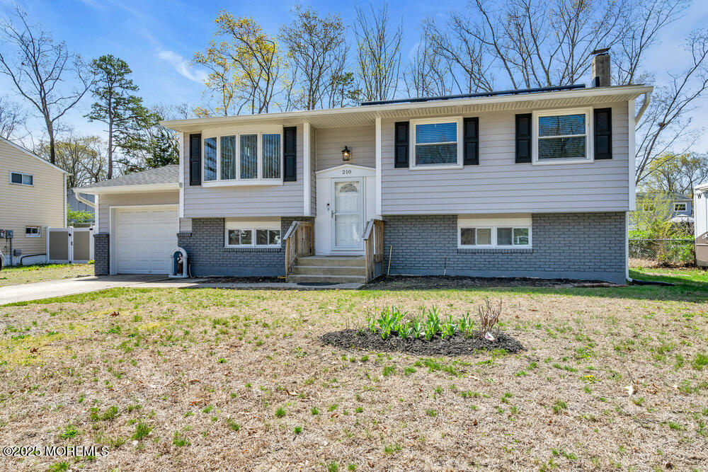 210 Montana Trail, Browns Mills, New Jersey image 32