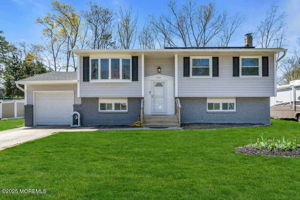 210 Montana Trail, Browns Mills, New Jersey image 4