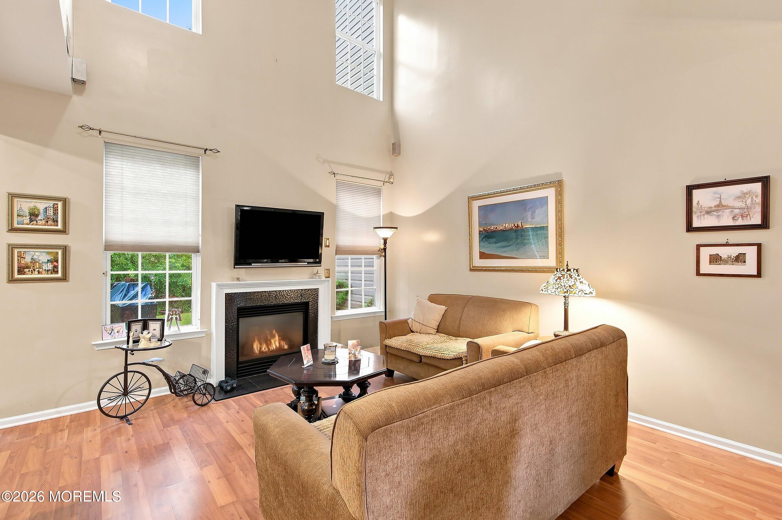 37 Manhattan Drive
