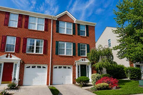 Condo For Sale - 17 Abby Road<br/> Farmingdale, NJ 07727