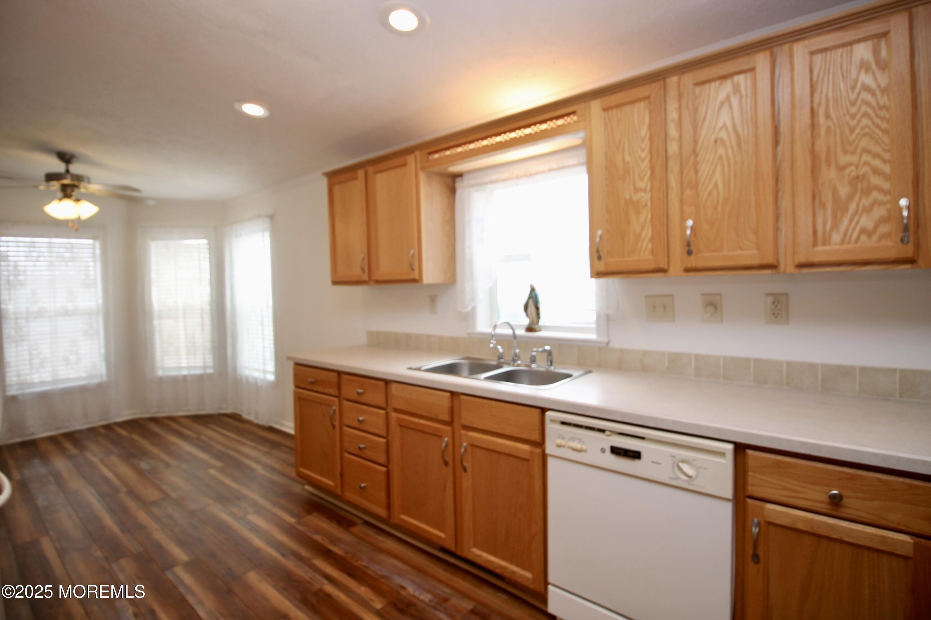 118 Woody Road, Freehold, New Jersey image 20