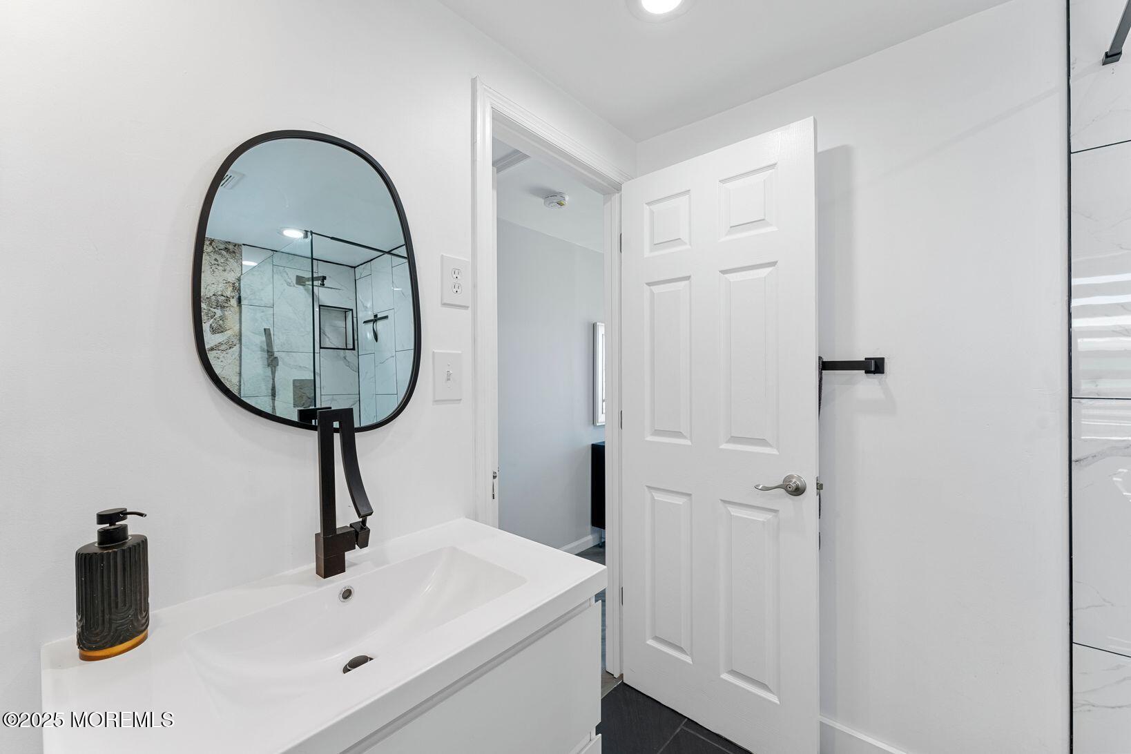 71 Pineview Avenue, Keansburg, New Jersey image 35