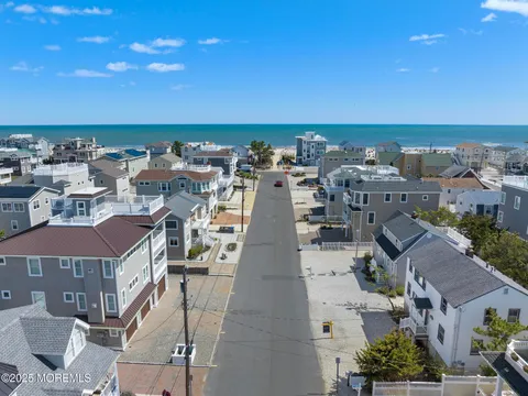 10 E 48th Street, Long Beach Twp, NJ 08008 - MLS#: 22501757