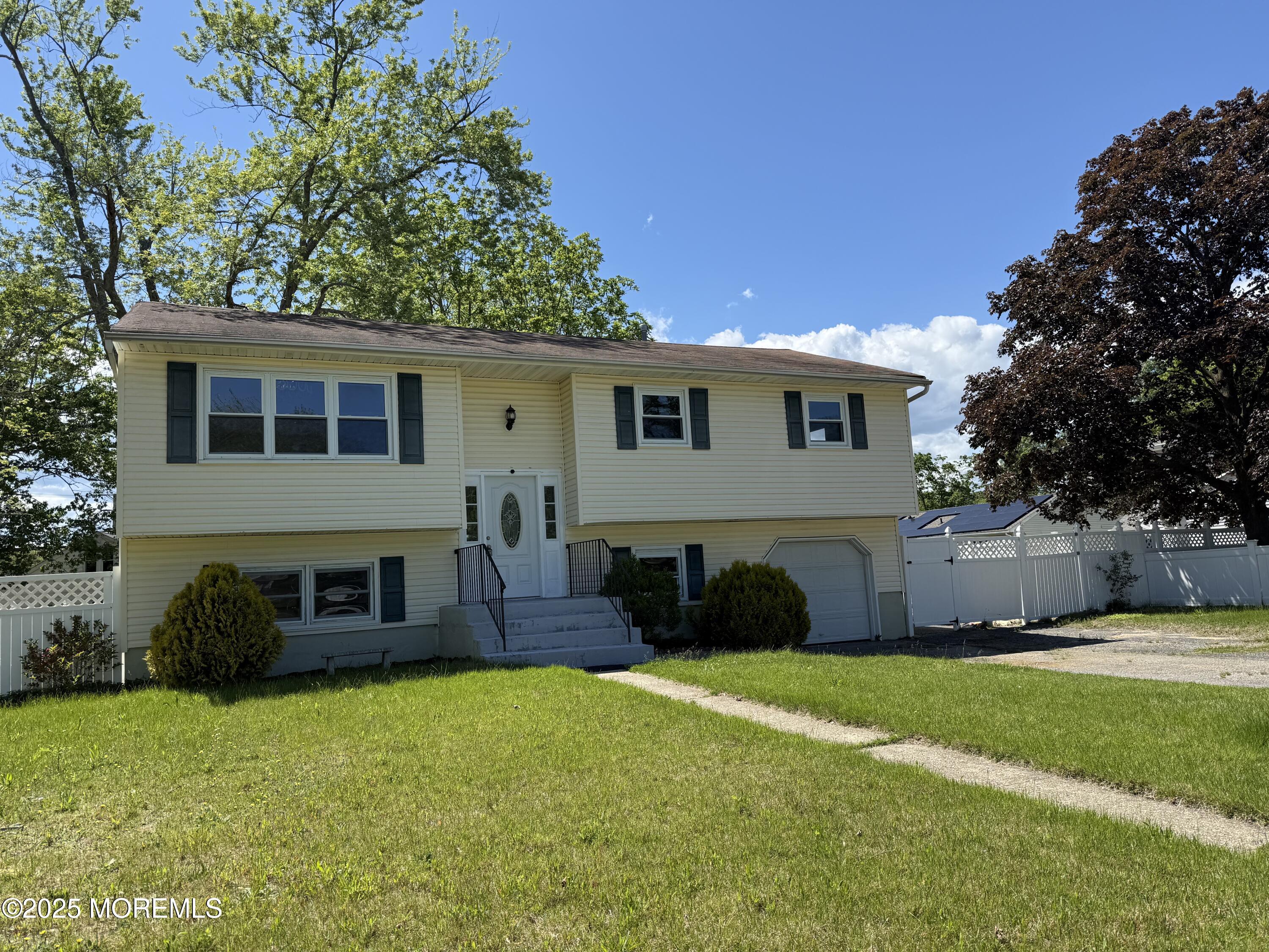 920 Bow Road, Toms River, New Jersey image 1