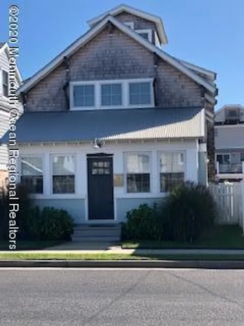 MLS: 22507338