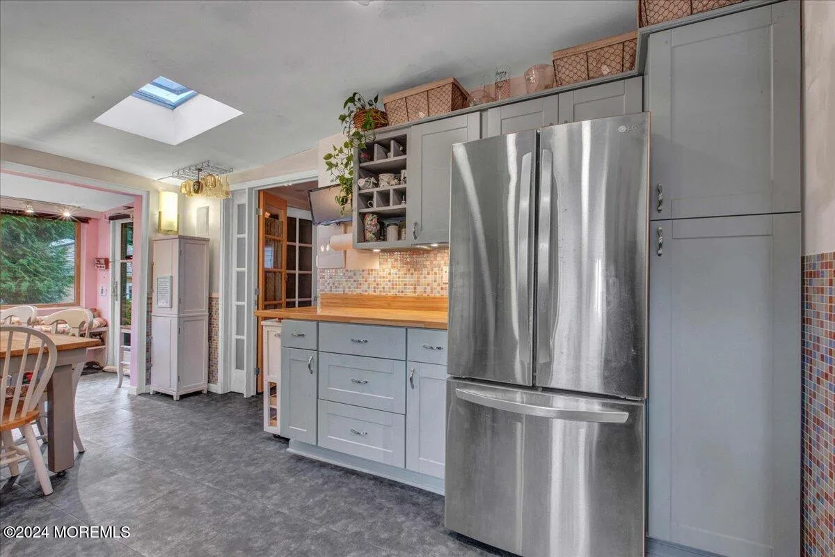 Rumson, New Jersey 07760, United States, 3 Bedrooms Bedrooms, ,1 BathroomBathrooms,Residential,Active,32486