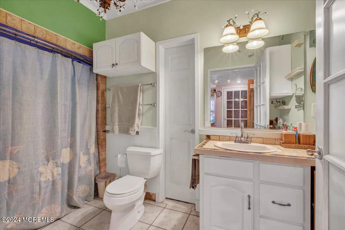 Rumson, New Jersey 07760, United States, 3 Bedrooms Bedrooms, ,1 BathroomBathrooms,Residential,Active,32486